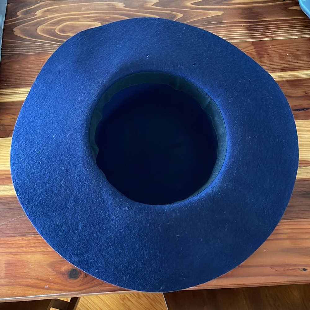 Blue wool hat - Picture 3 of 4